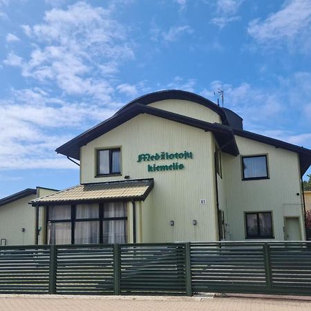 Hotel Medziotoju Kiemelis Palanga Exterior foto